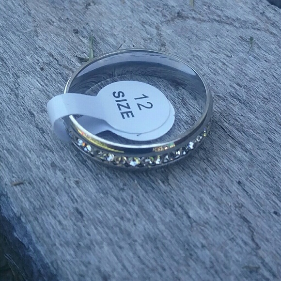 Ring - Picture 2 of 2